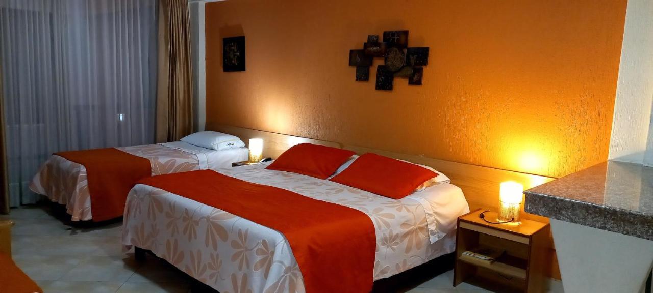 Hoteles Bogota Inn Turisticas 63 المظهر الخارجي الصورة